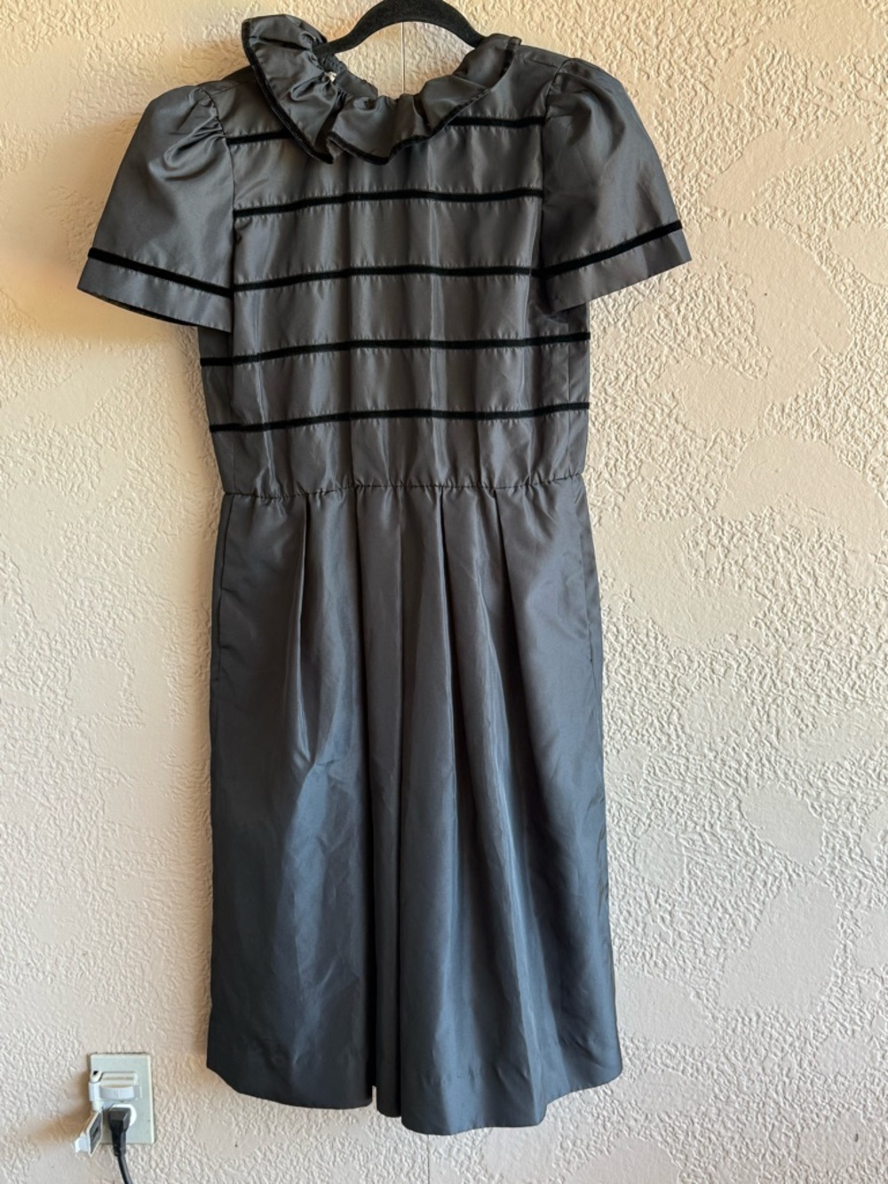 Vintage Albert Nepon Boutique Black Taffeta Velvet Trim Party Dress